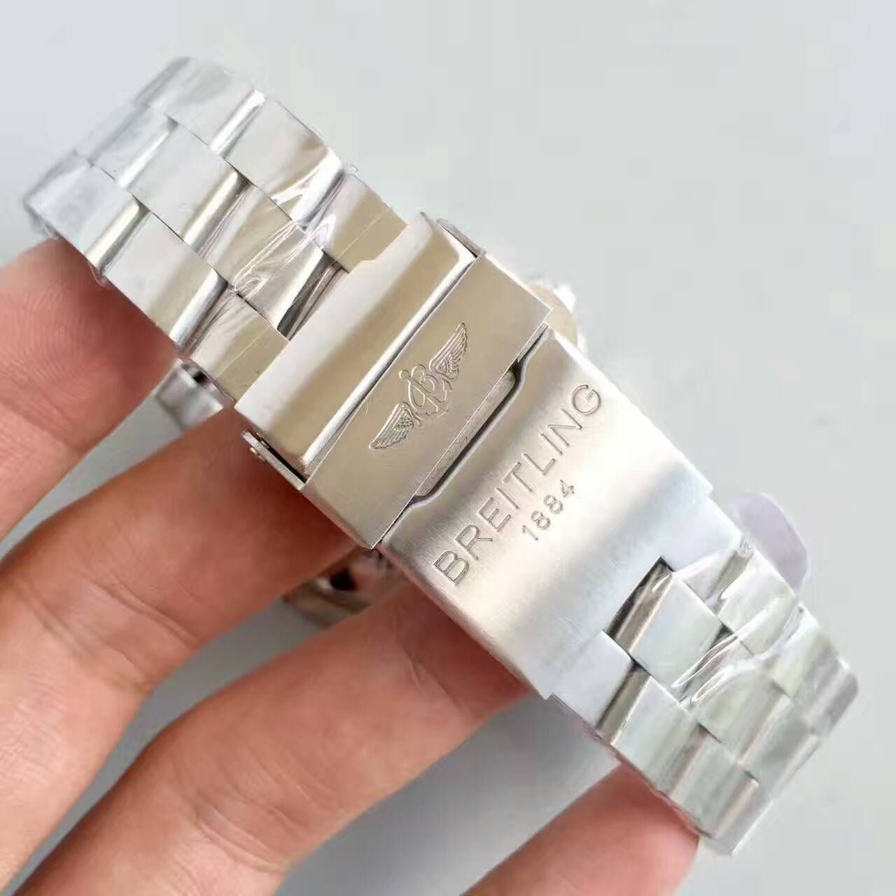 【N Factory  High quality  Perfect  Replica Watches 】 Breitling 复仇者系列A3239011/BC34/170A wrist watches  / BL029