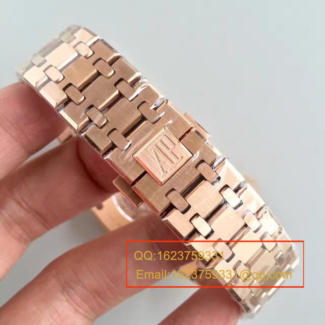 【JF Factory  High quality  Replica Watches 】Audemars Piguet 皇家橡树系列15400OR.OO.1220OR.03 wrist watches  / AP021