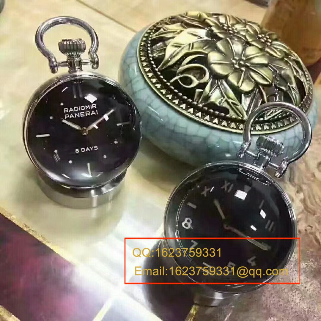  Panerai  Panerai “办公室毒物” TABLE CLOCK PAM00581  / PA092