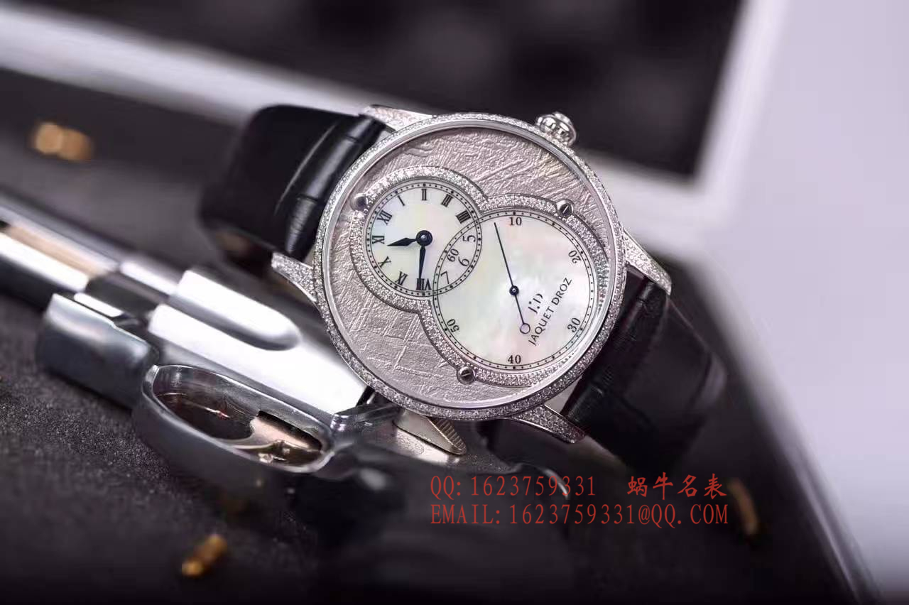  Jaquet Droz 新款陨石贝母面⭕独立大秒针▶️极具视觉冲击感的陨石贝母面⭕圈口及表面均手工镶钻 / YK015