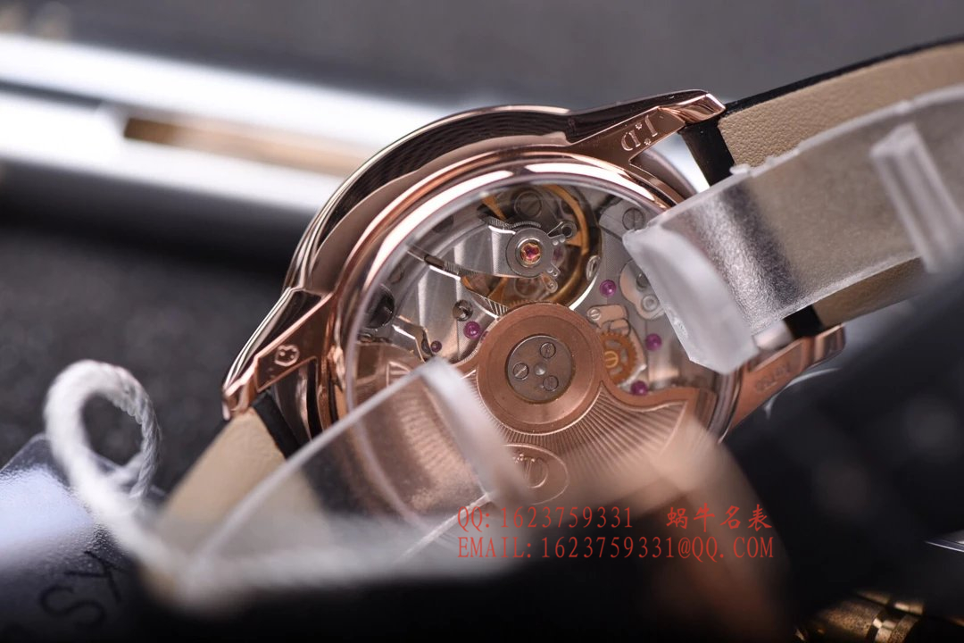 Jaquet Droz 艺术工坊精品女表！精美两针设计，天热贝母加彩绘艺术图案表面 / YK017