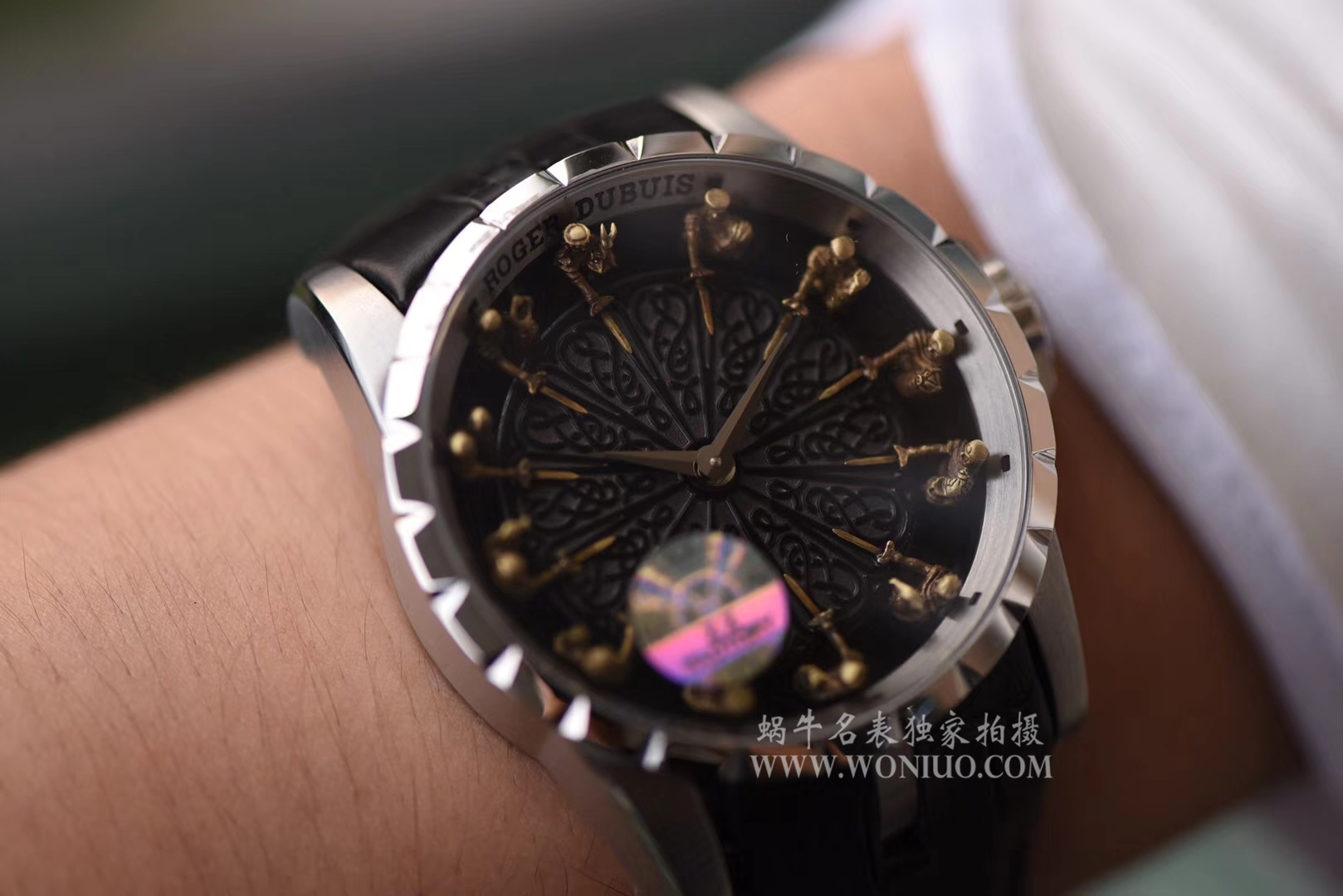 【独家 Video analysis ZZ Perfect  Replica Watches 】罗杰杜彼EXCALIBUR（王者系列）系列12圆桌骑士RDDBEX0495 wrist watches  / LJ005