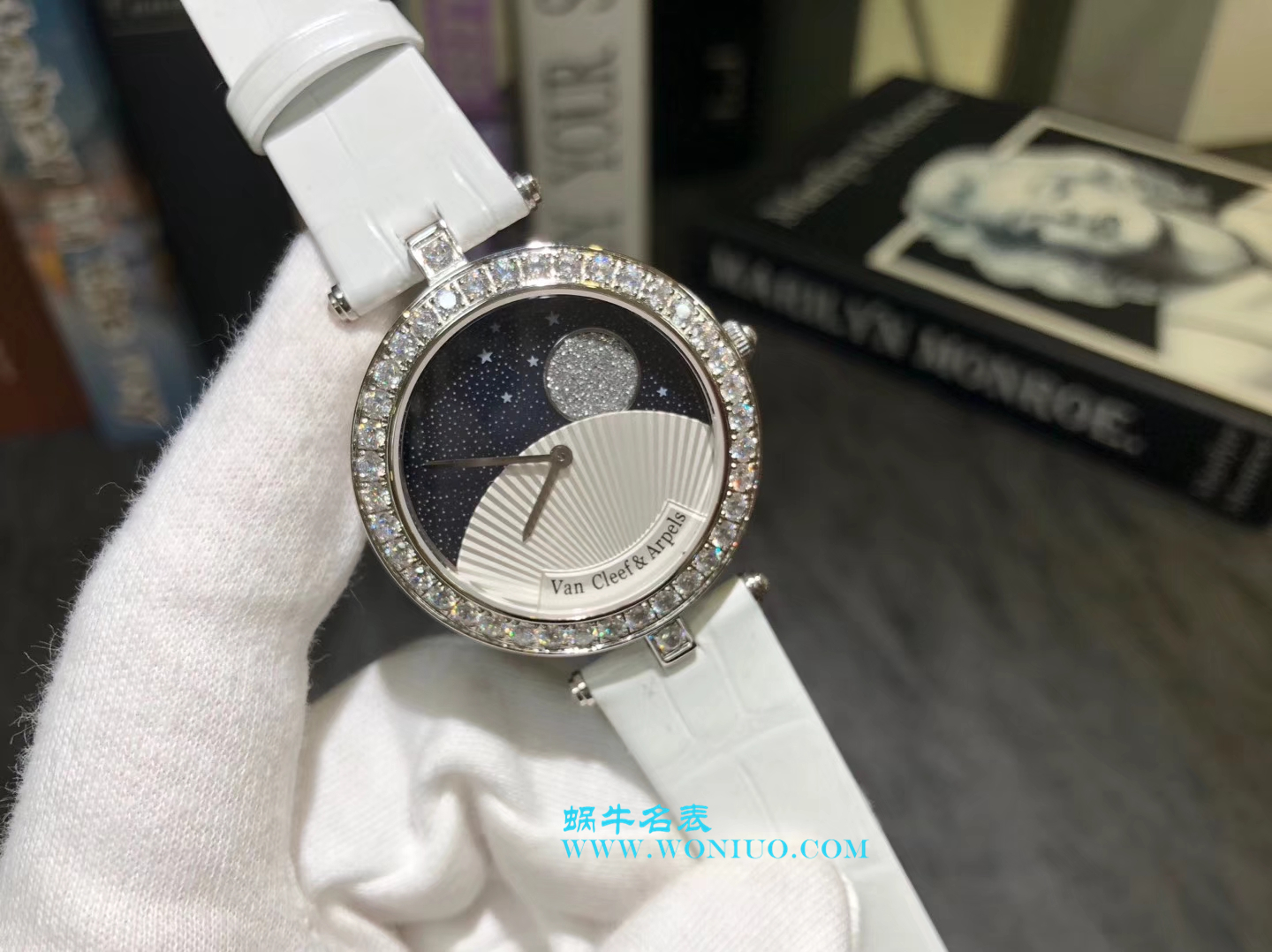 VCA梵克雅宝诗意复杂功能 wrist watches 系列VCARN25800女士 wrist watches  / VCA03