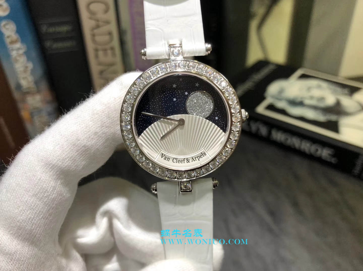 VCA梵克雅宝诗意复杂功能 wrist watches 系列VCARN25800女士 wrist watches  / VCA03