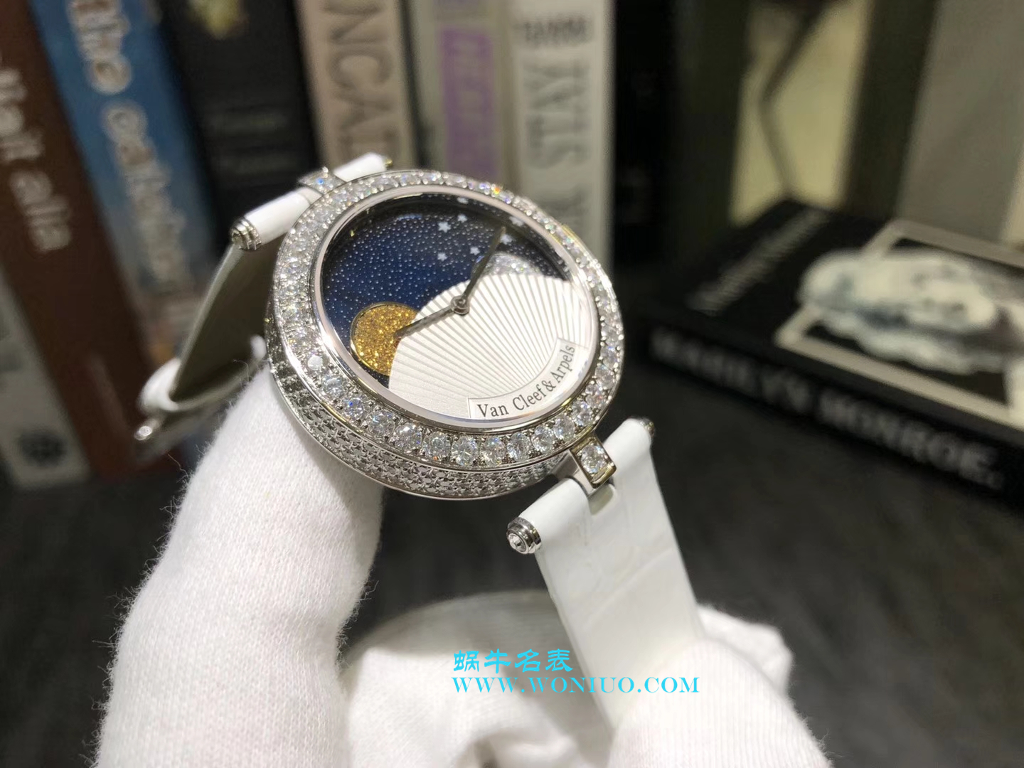 VCA梵克雅宝诗意复杂功能 wrist watches 系列VCARN25800女士 wrist watches  / VCA03