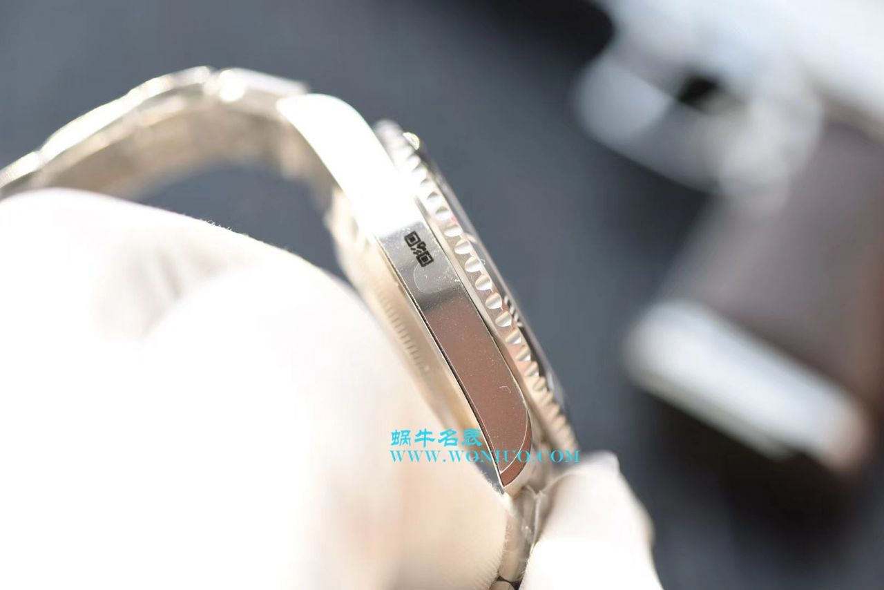 【NOOB Factory V8版本 Perfect  High quality  Replica Watches 】 Rolex  Submariner 型系列116610LN-97200 Submariner  wrist watches  / R214
