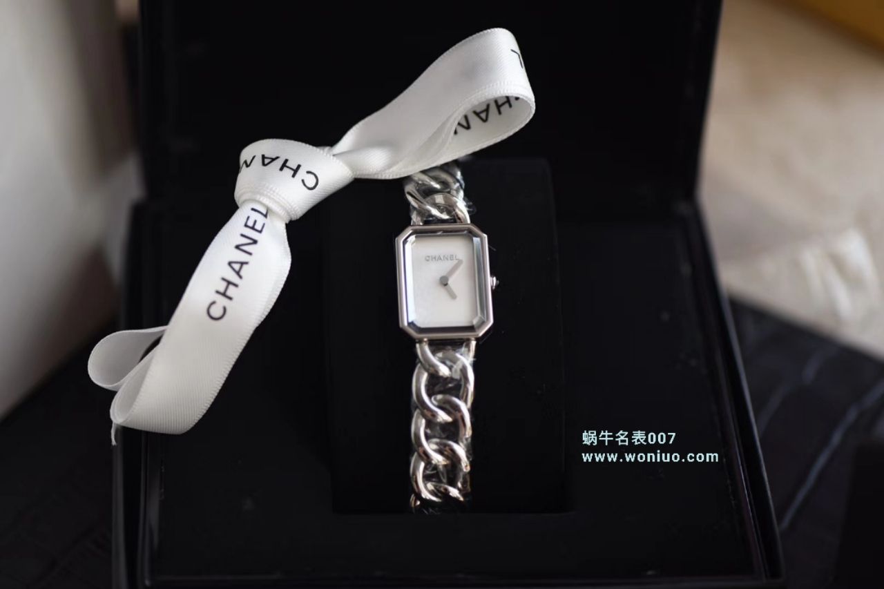  top 时尚女表～香奈儿PREMIÈRE 系列 Replica 女士 wrist watches  / X028