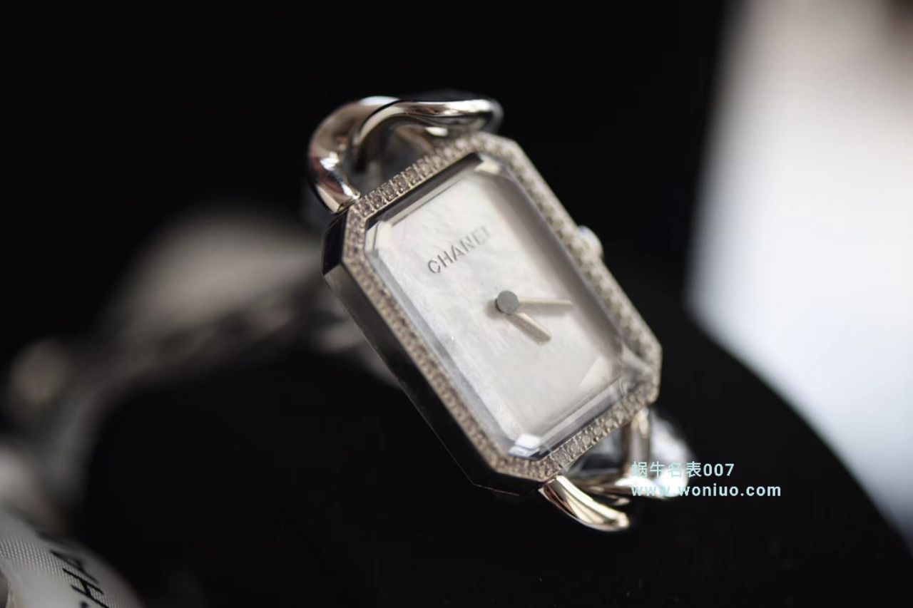  top 时尚女表～香奈儿PREMIÈRE 系列 Replica 女士 wrist watches  / X028