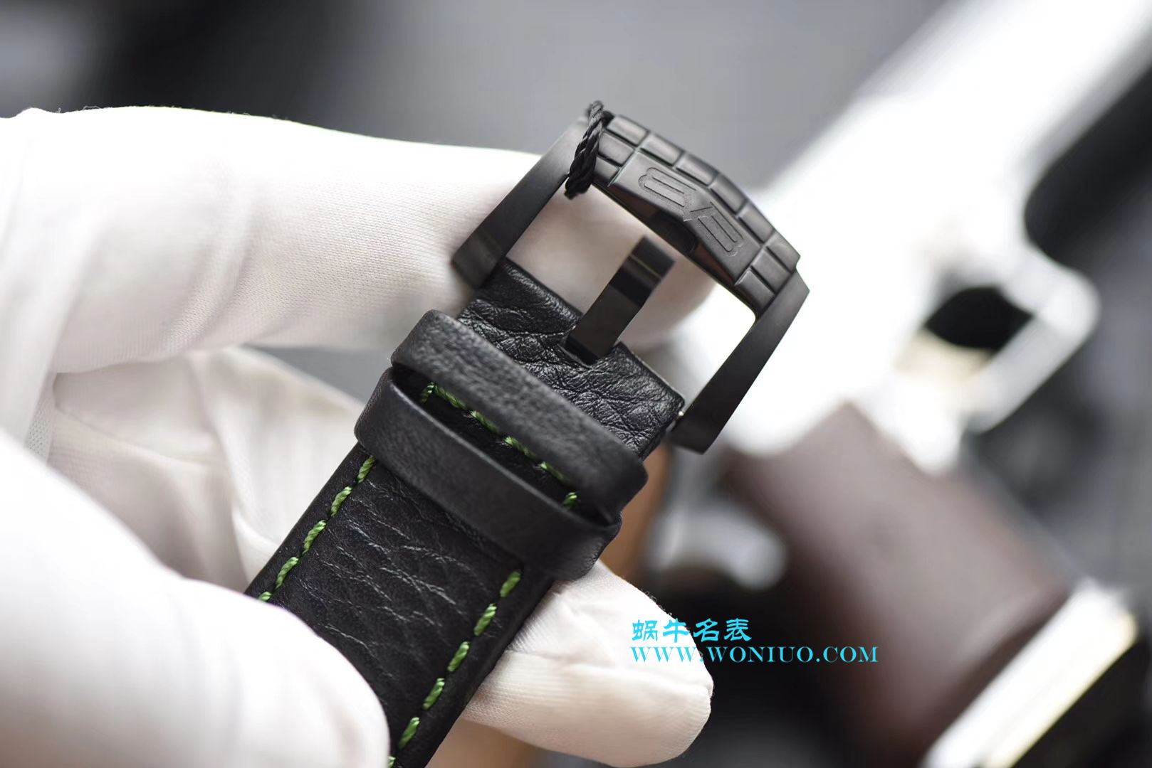 BB FACTORY 巧思之作【一表两用 奇思妙构】BBF出品BOMBERG BOLD系列 wrist watches 劲酷登场， / BB002