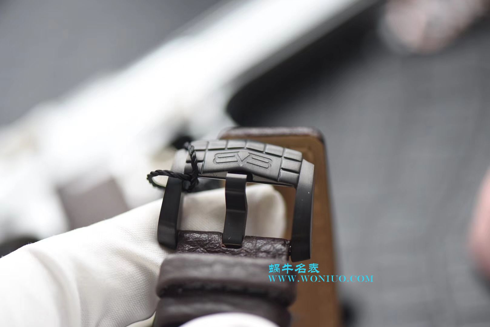 BB FACTORY 巧思之作【一表两用 奇思妙构】BBF出品BOMBERG BOLD系列 wrist watches 劲酷登场， / BB002