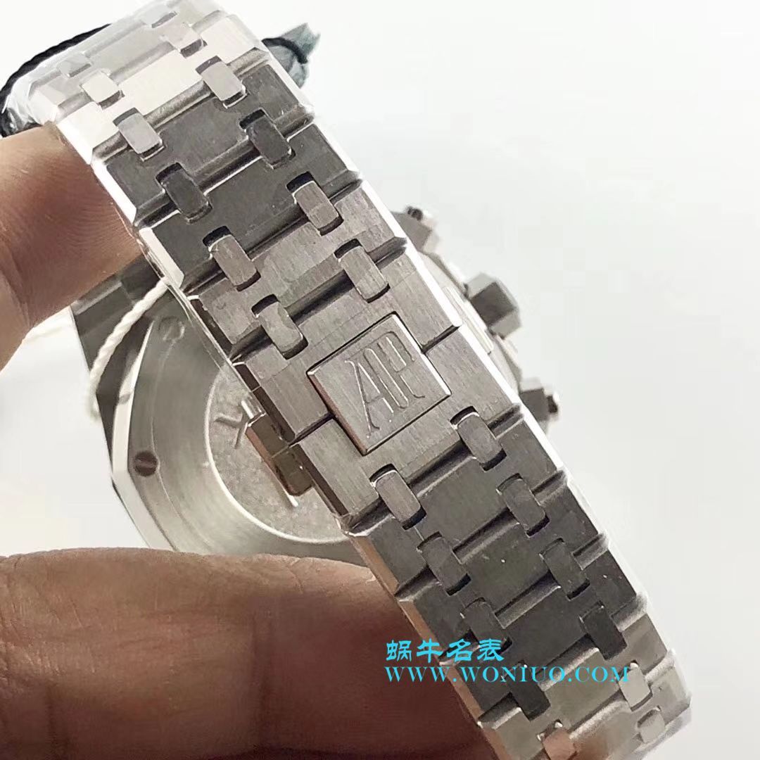 【OM Perfect  High quality  Replica Watches 】Audemars Piguet 皇家橡树系列26331ST.OO.1220ST.02 wrist watches  / AP139