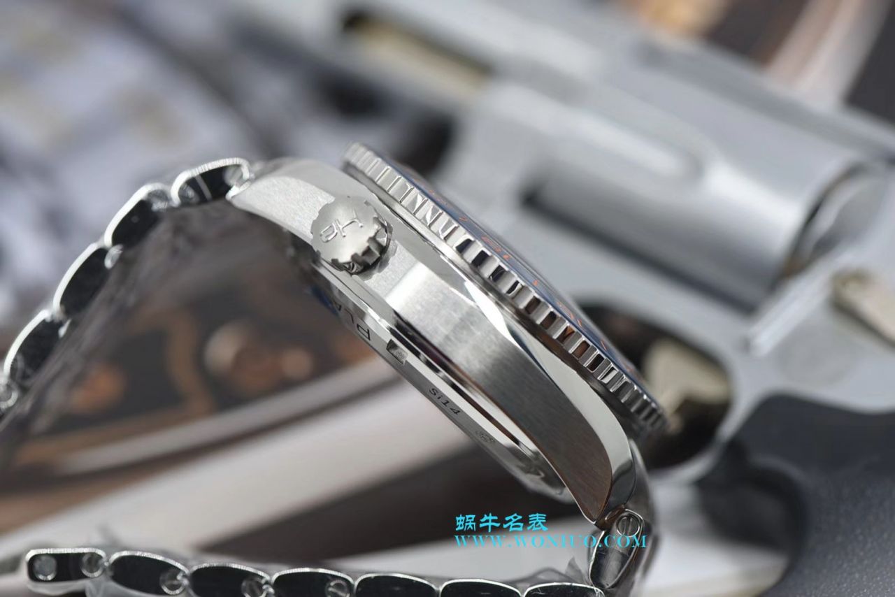 【VS Perfect  High quality  Replica Copy  Watches 】OMEGA Seamaster 海洋宇宙600米系列GMT 232.30.44.22.03.001 wrist watches  / M356