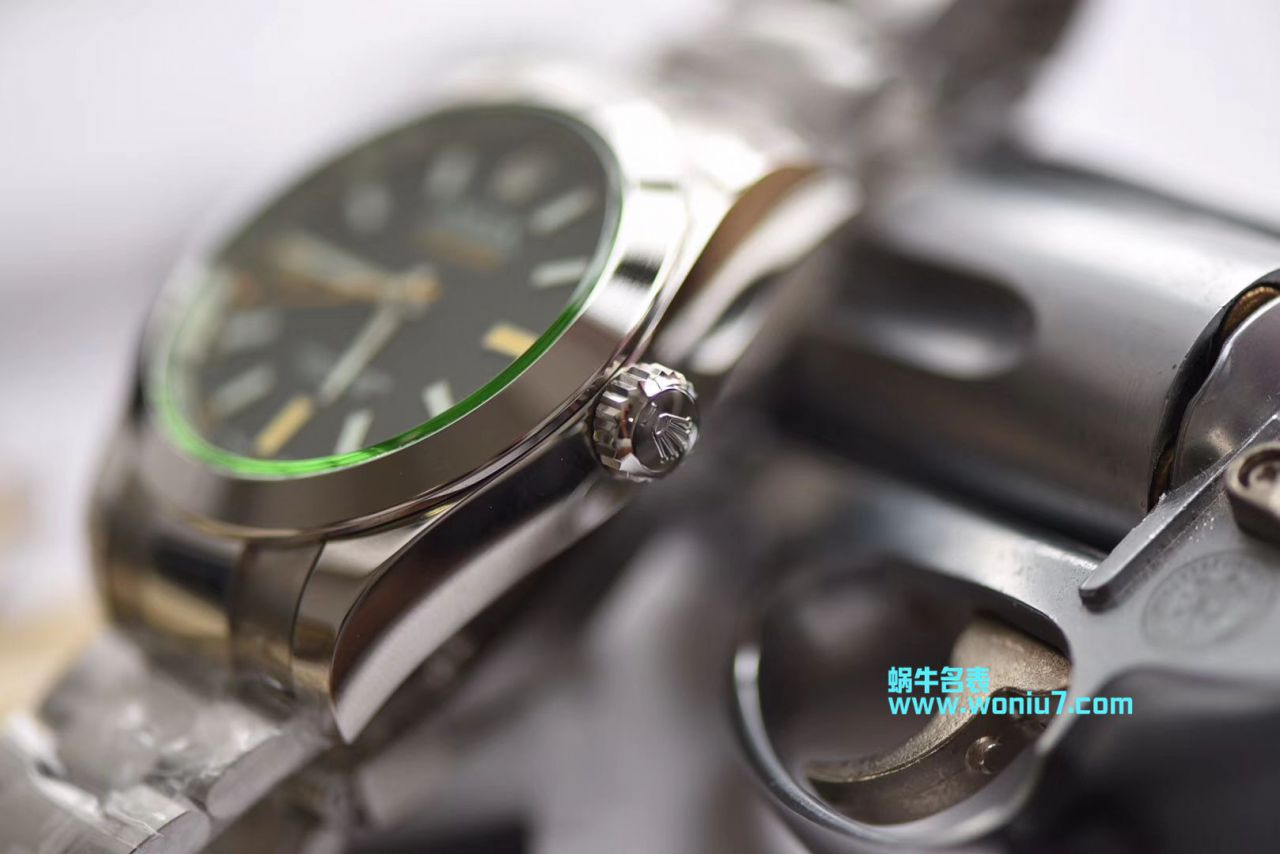 【DJ Perfect  High quality  top 克隆 Replica Watches 】 Rolex MILGAUSS系列116400-GV-72400黑盘 wrist watches (绿玻璃闪电) / R247