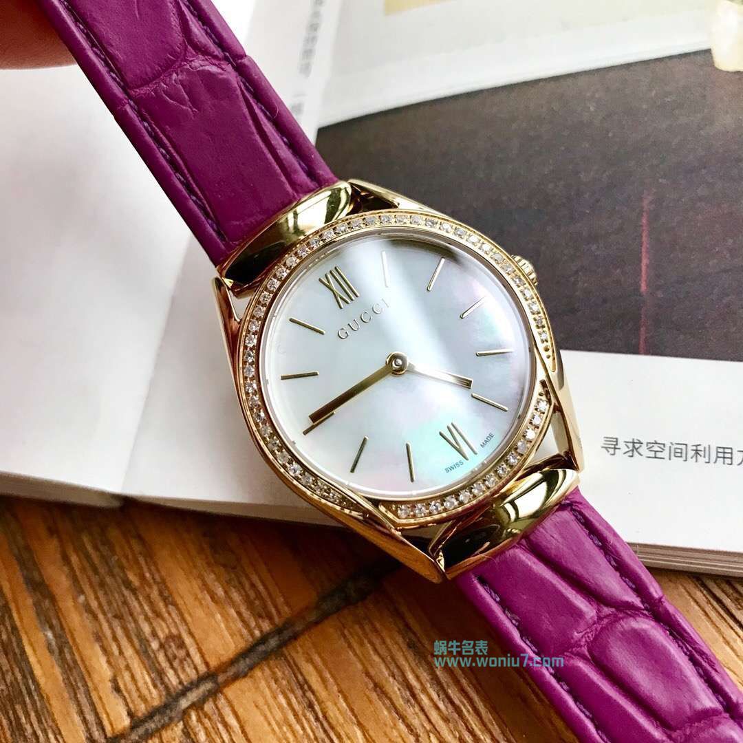  TOP 原单女装硬货！下手要快！Gucci新款真钻石英女表，表盘镶嵌52颗Vs1.1真钻、珍珠贝母面 / GUCCI KK11