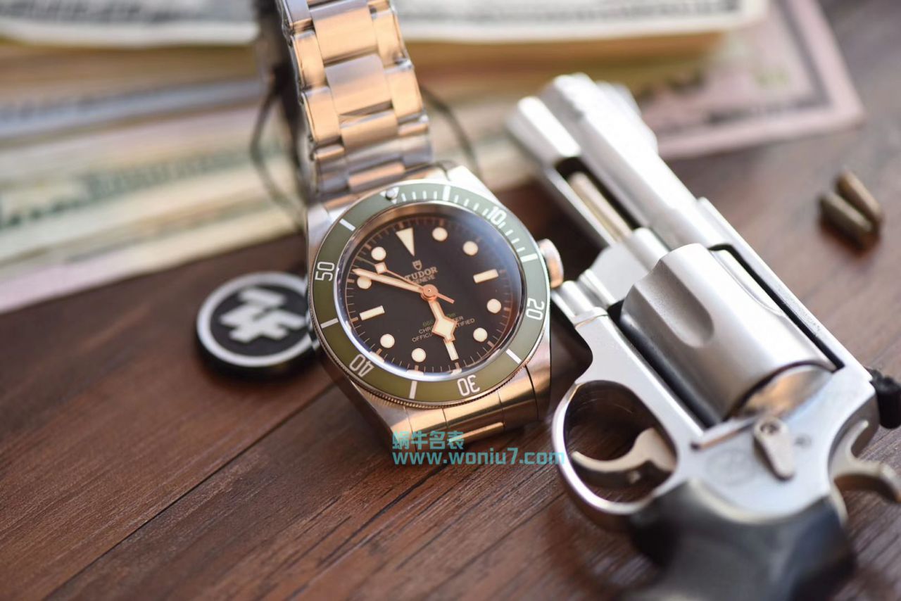 【ZF小绿花特别版】 Tudor 启承系列 Replica Copy Black Bay潜水表 wrist watches  / DT032
