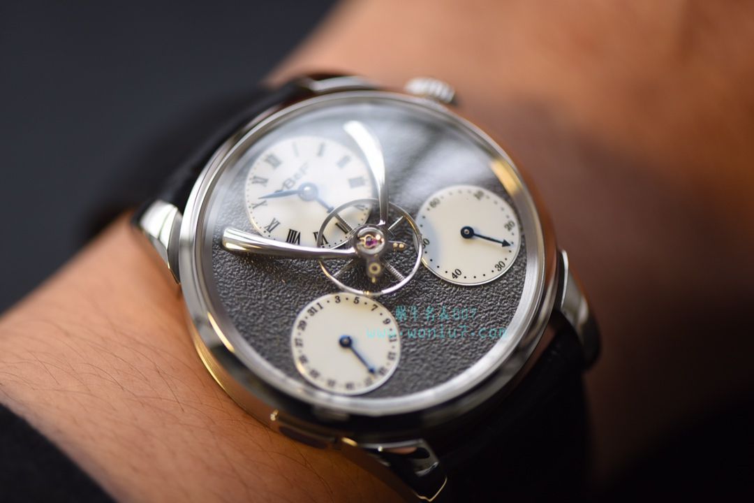 MB&F wrist watches 新玩具 独立制表人作品 / MB&F01
