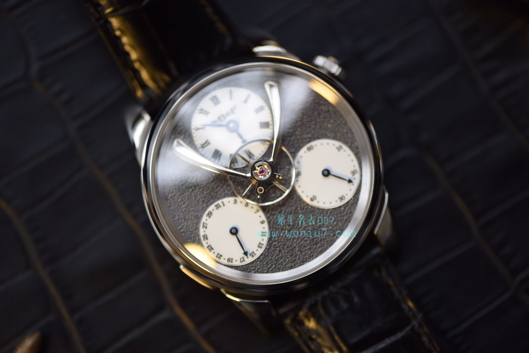 MB&F wrist watches 新玩具 独立制表人作品 / MB&F01