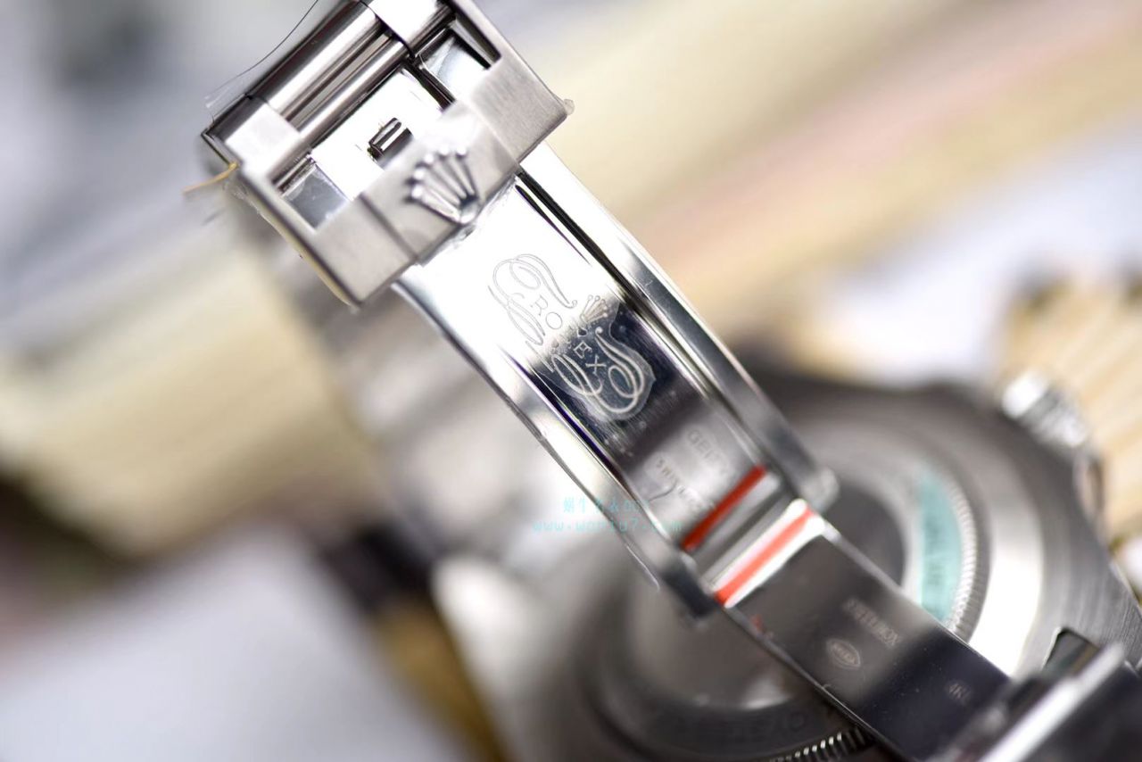 【独家 Video analysis AR Perfect  High quality  Replica Watches 】 Rolex ROLEX海使型系列Rolex Sea-Dweller 50周年126600 单红43毫米 wrist watches  / RBG194