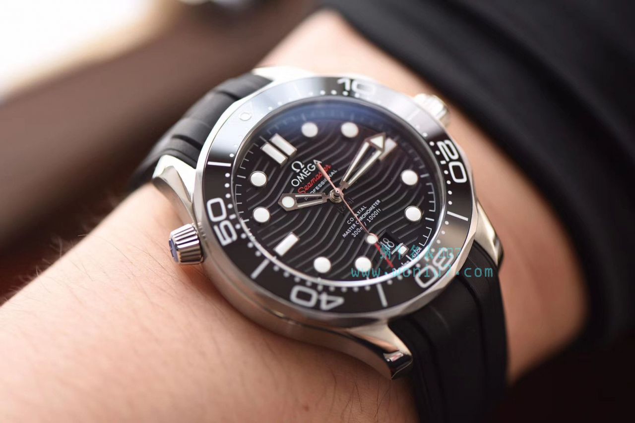 【VS1:1 High quality  Replica Watches 】OMEGA Seamaster 系列210.32.42.20.01.001 wrist watches  / M377