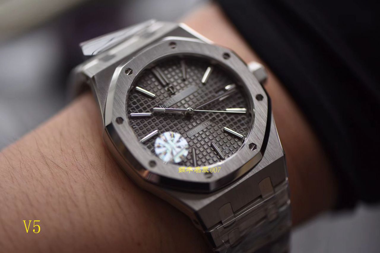 【JF Perfect  High quality  Replica Watches 】Audemars Piguet 皇家橡树系列15400ST.OO.1220ST.04 wrist watches  / AP129