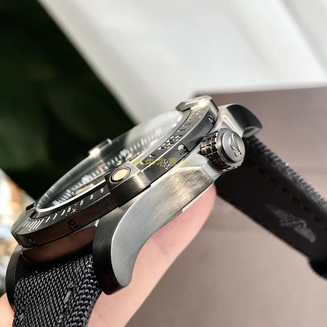 原单新款， Breitling 复仇者黑鸟，44mm，原 Factory 钛金属 watchcase  / BL087