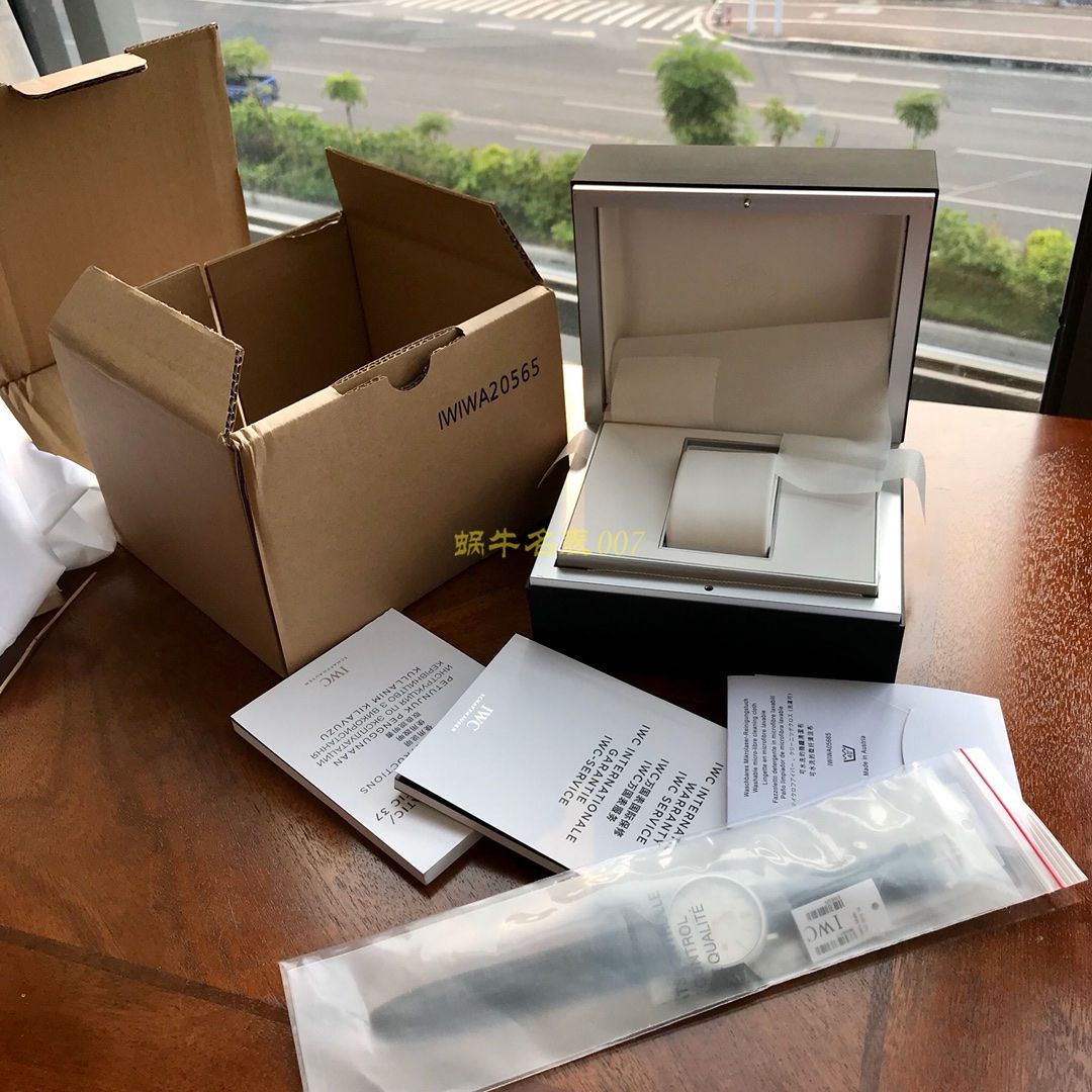 渠道出口订单！原封！缺个经销商印章就是正品！大名鼎鼎的IWC IWC 表柏涛菲诺系列IW356517 wrist watches  / WG193