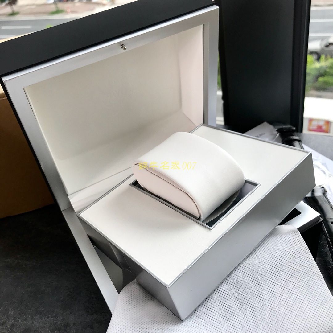 渠道出口订单！原封！缺个经销商印章就是正品！大名鼎鼎的IWC IWC 表柏涛菲诺系列IW356517 wrist watches  / WG193