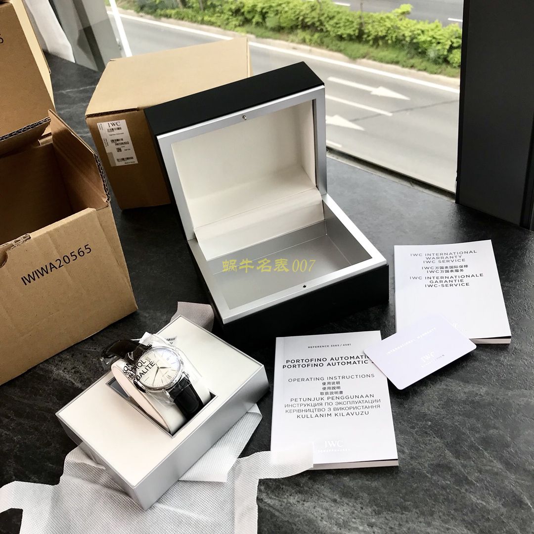 渠道出口订单！原封！缺个经销商印章就是正品！大名鼎鼎的IWC IWC 表柏涛菲诺系列IW356517 wrist watches  / WG193