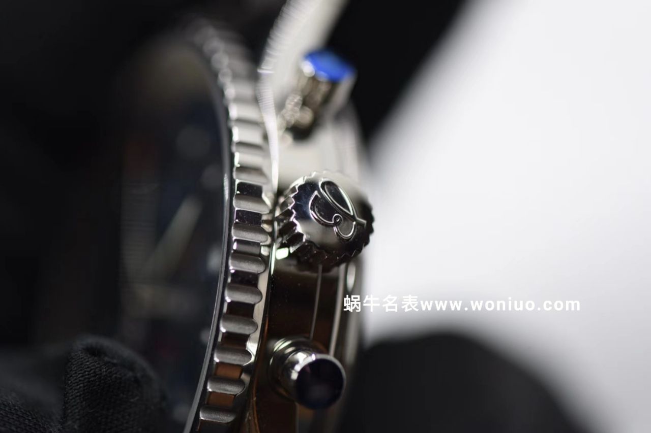  Video analysis 渠道原单货Breitling Breitling 航空计时1系列A1332412|C942|451A wrist watches 【 Breitling 航空计时，老毒物】 / BL083AMM
