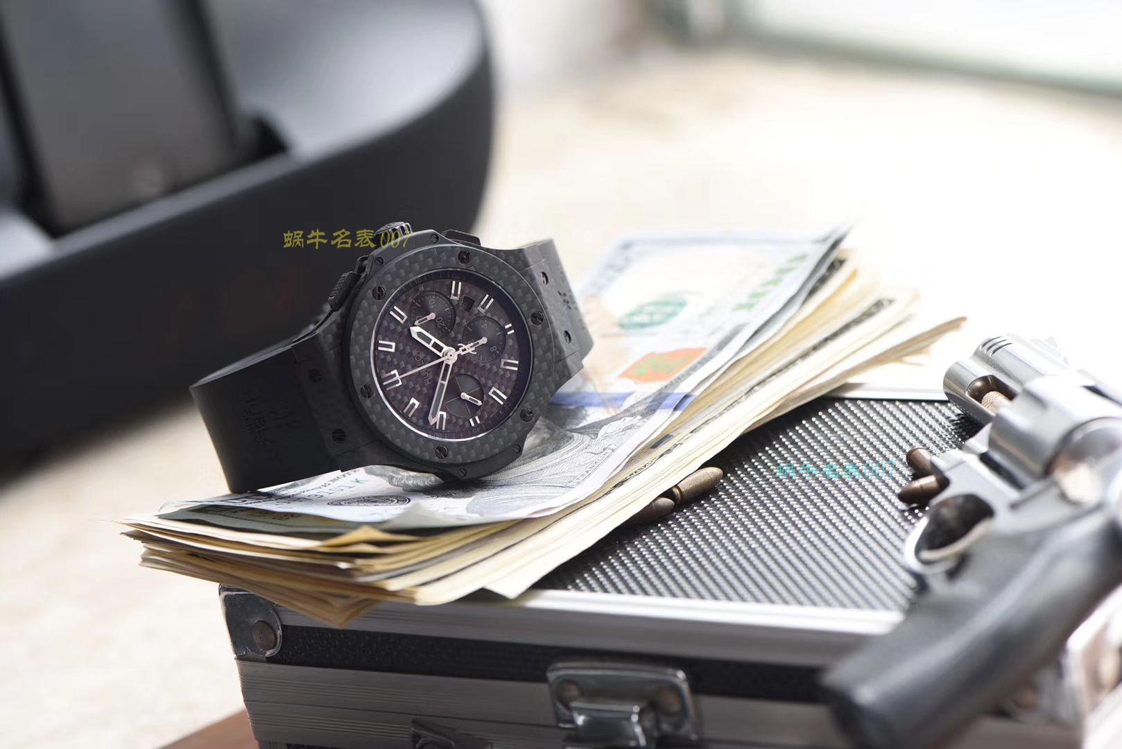 【 Video analysis V6 Factory  Perfect  High quality  Replica  hublot  carbon fiber  Watches 】 Hublot  BIG BANG系列301.QX.1724.RX wrist watches  / YB063
