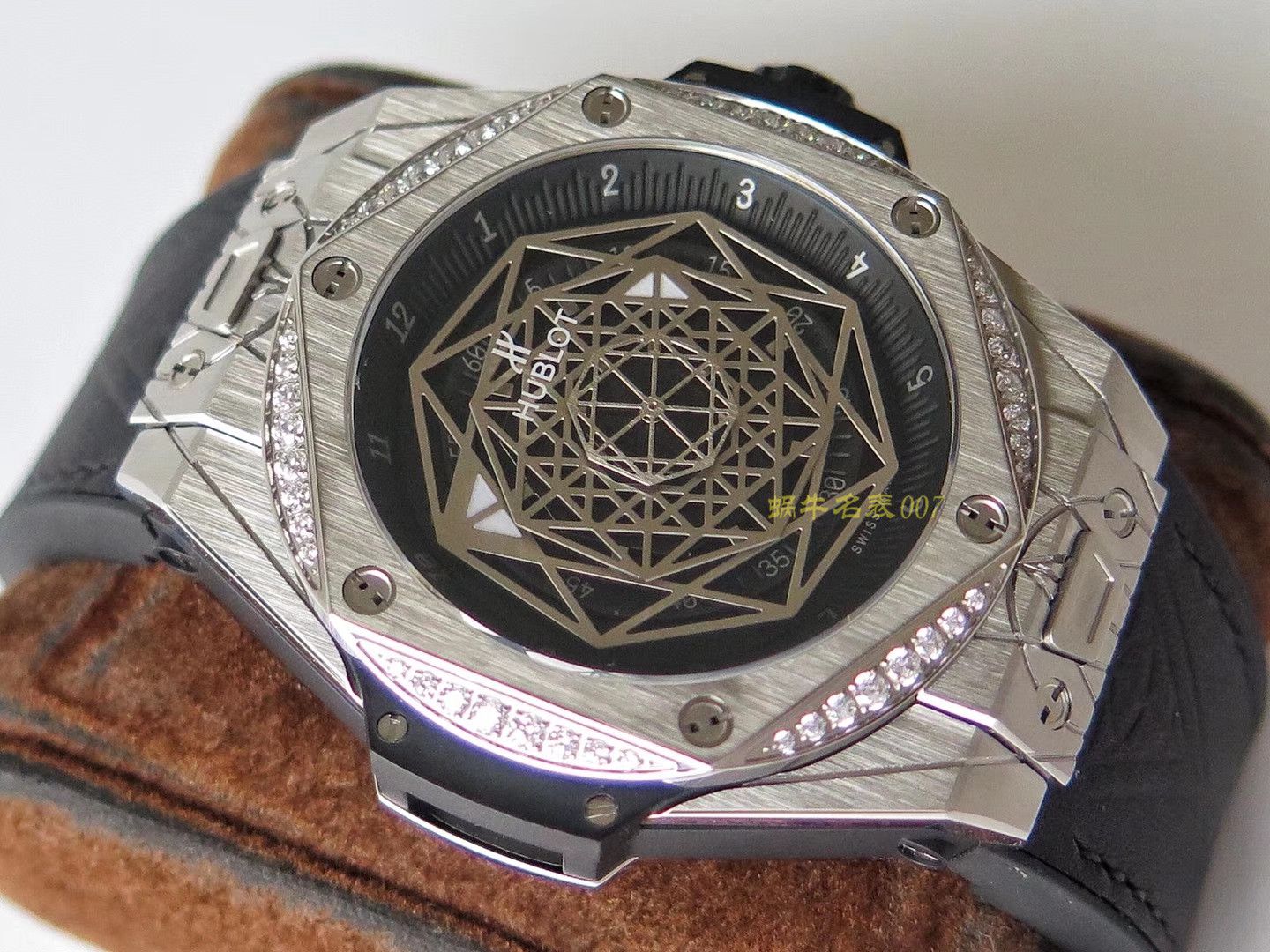  hublot BIG BANG系列415.CX.1112.VR.MXM18 wrist watches 多色可选【TMF Perfect  High quality  Replica Watches 】 / YB067