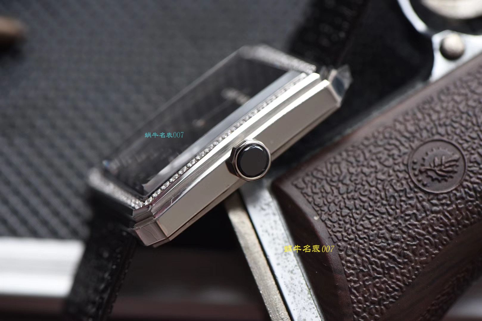 【 Replica Watches 哪家好】香奈儿BOY · FRIEND系列BOY∙FRIEND TWEED女士 wrist watches TWEED斜纹软呢钢带多色可选 / X51
