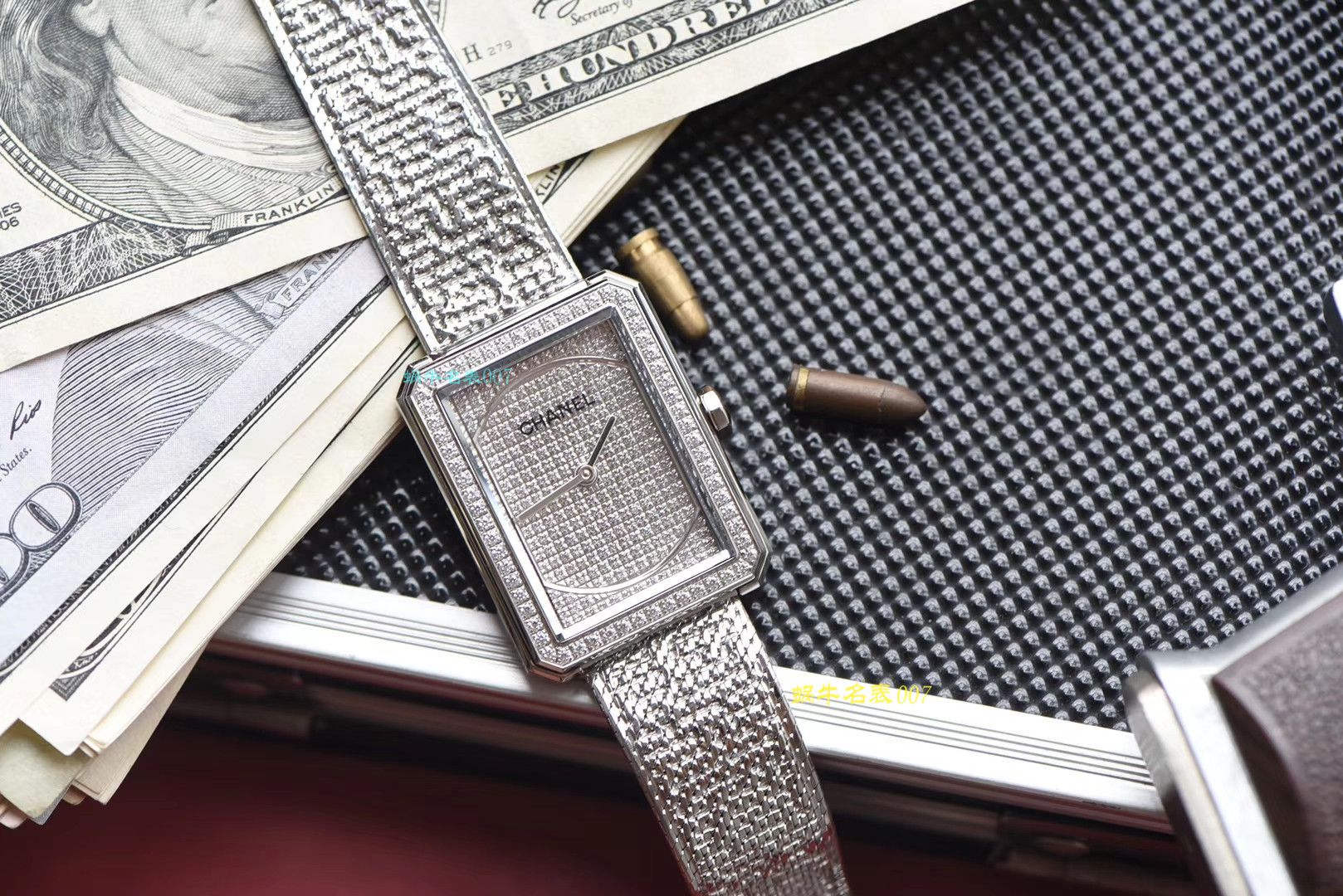 【 Replica Watches 哪家好】香奈儿BOY · FRIEND系列BOY∙FRIEND TWEED女士 wrist watches TWEED斜纹软呢钢带多色可选 / X51
