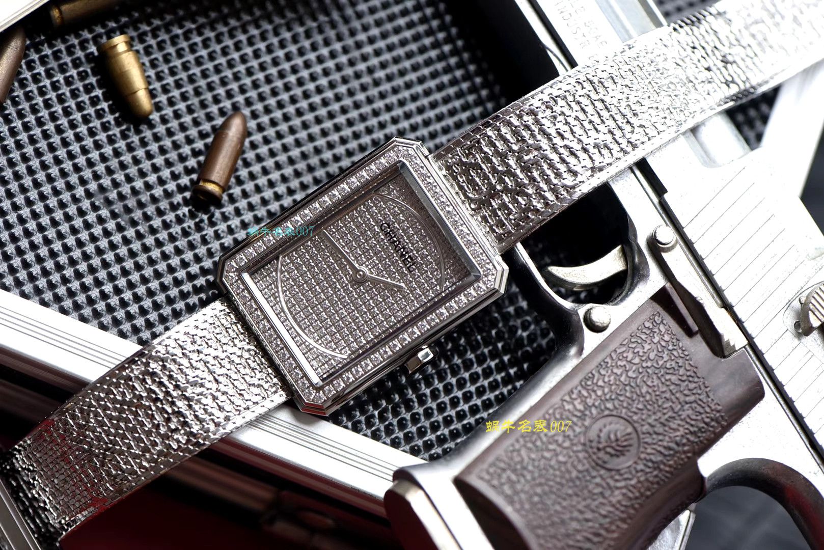 【 Replica Watches 哪家好】香奈儿BOY · FRIEND系列BOY∙FRIEND TWEED女士 wrist watches TWEED斜纹软呢钢带多色可选 / X51