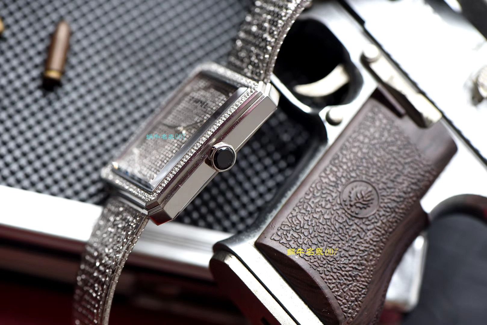 【 Replica Watches 哪家好】香奈儿BOY · FRIEND系列BOY∙FRIEND TWEED女士 wrist watches TWEED斜纹软呢钢带多色可选 / X51