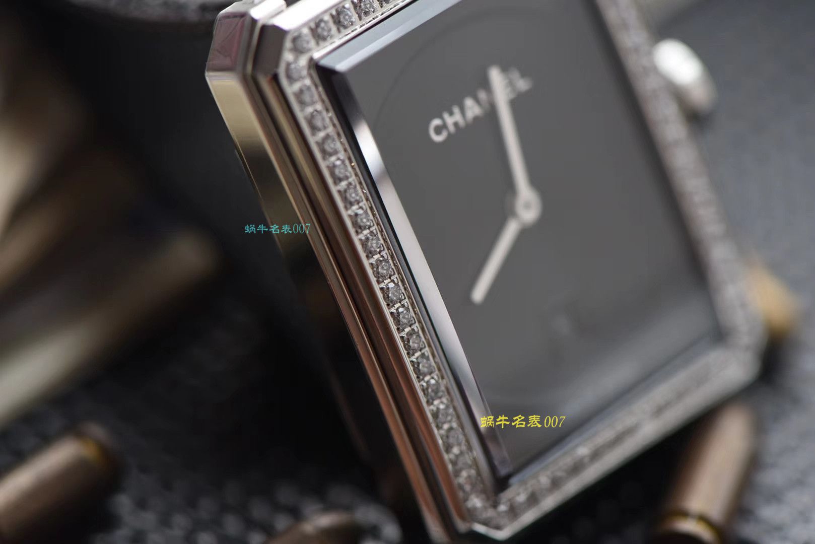【 Replica Watches 哪家好】香奈儿BOY · FRIEND系列BOY∙FRIEND TWEED女士 wrist watches TWEED斜纹软呢钢带多色可选 / X51