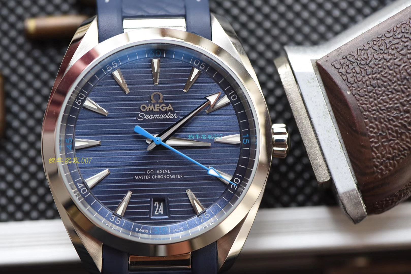 【OMEGA Replica 表价格】 Video analysis 3S Factory OMEGA Seamaster 系列220.12.41.21.02.002，220.12.41.21.06.001等多色横纹 wrist watches  / M387