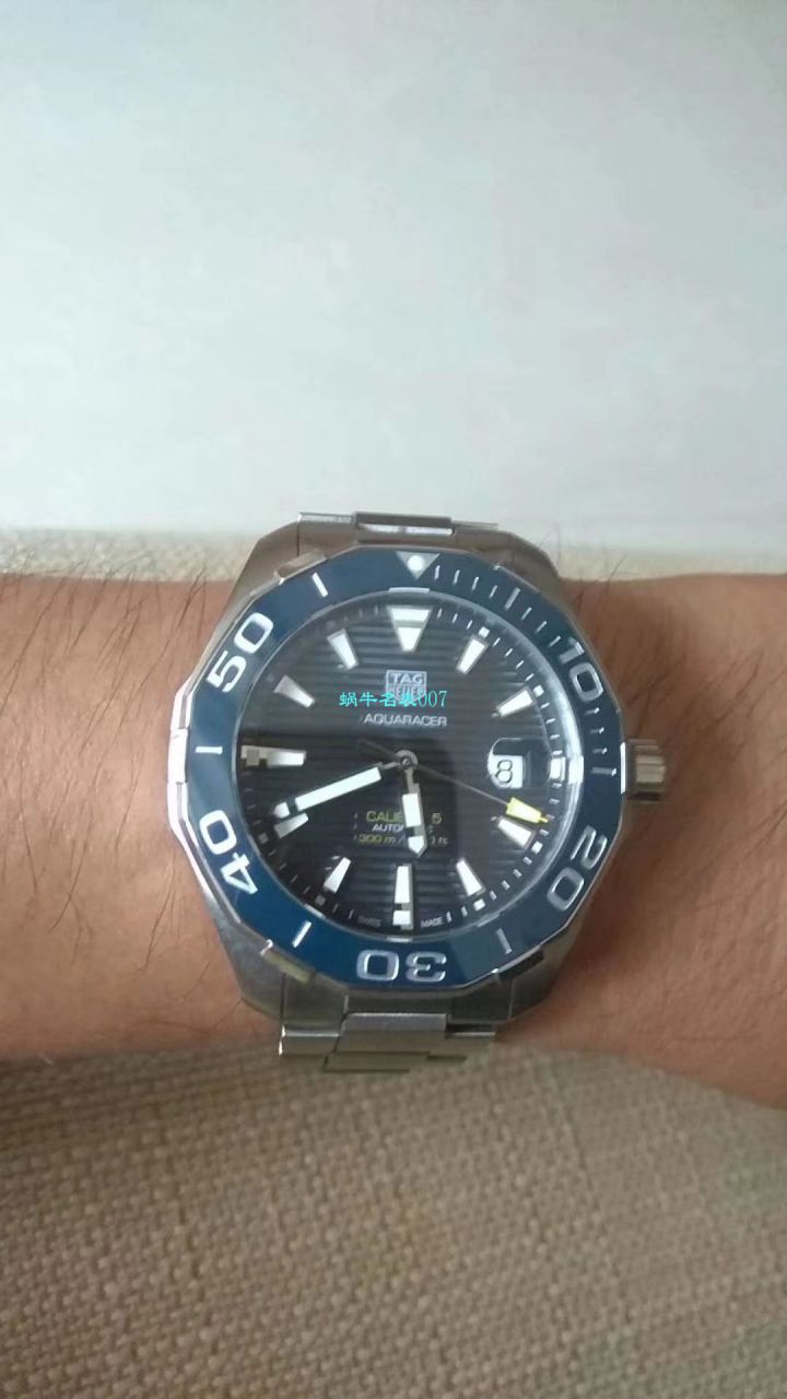 【原单正品、专柜验货】李易峰同款 TAG Heuer 竞潜300M wrist watches 系列系列WAY201A.FT6069 wrist watches  / TG057