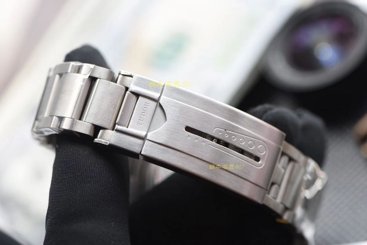 【独家视频测评】XF Factory 1:1 High quality  Replica Watches  Tudor PELAGOS 25600TB蓝钛土豆蓝战斧 / DTbb017A