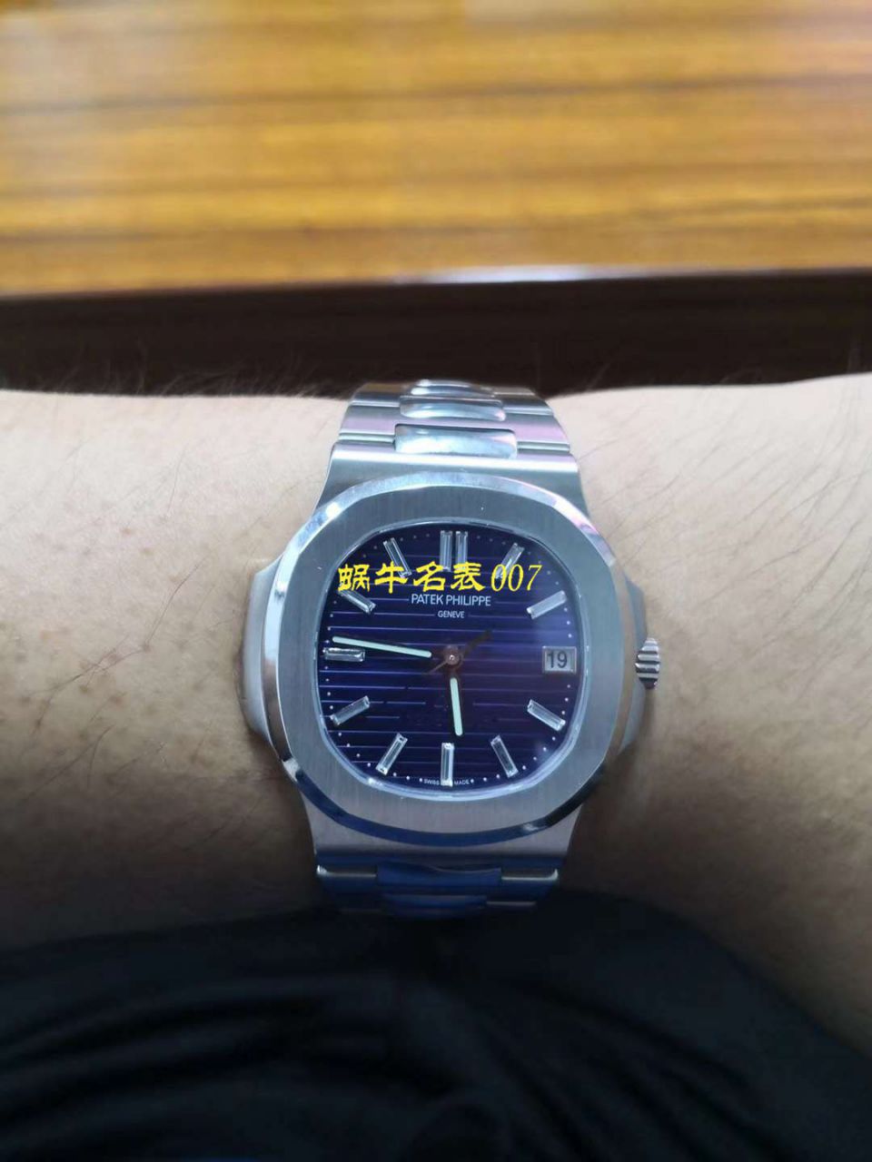 【PF Perfect  High quality  Replica  wrist watches 】 PATEK PHILIPPE 运动系列5711/1R-001 wrist watches ( Nautilus ) / BD223