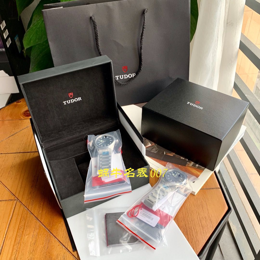 【渠道原单】 Tudor 碧湾系列M79540-0004 wrist watches  / DT037