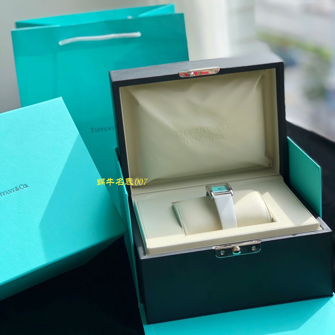 【渠道 copy customized 】蒂芙尼拼色夜光 Watches ，世界上最迷人的蓝色，tiffany blue女装 wrist watches ！ / Tiffany01