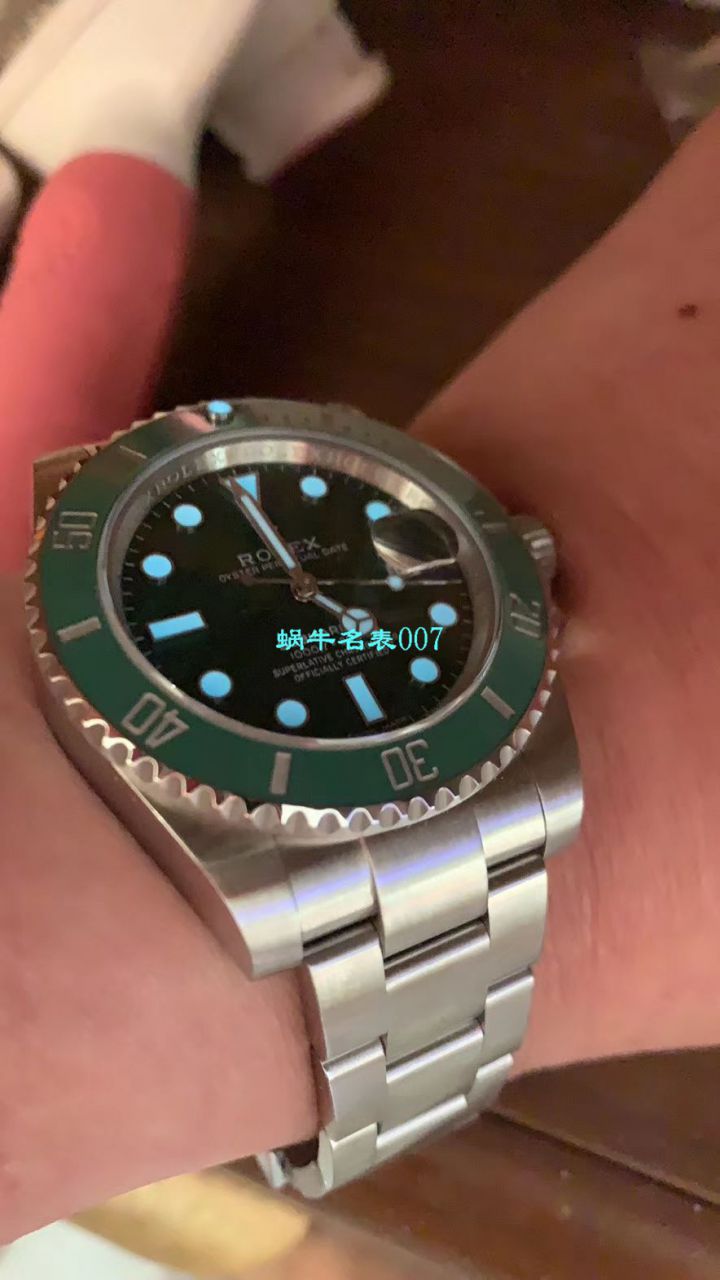 【 Video analysis 最完‎美 Replica Copy ​Rolex Submariner ‎SUBN Factory V10升​级版】 Rolex  Submariner 型系列116610LV-97200绿盘 wrist watches  / R392