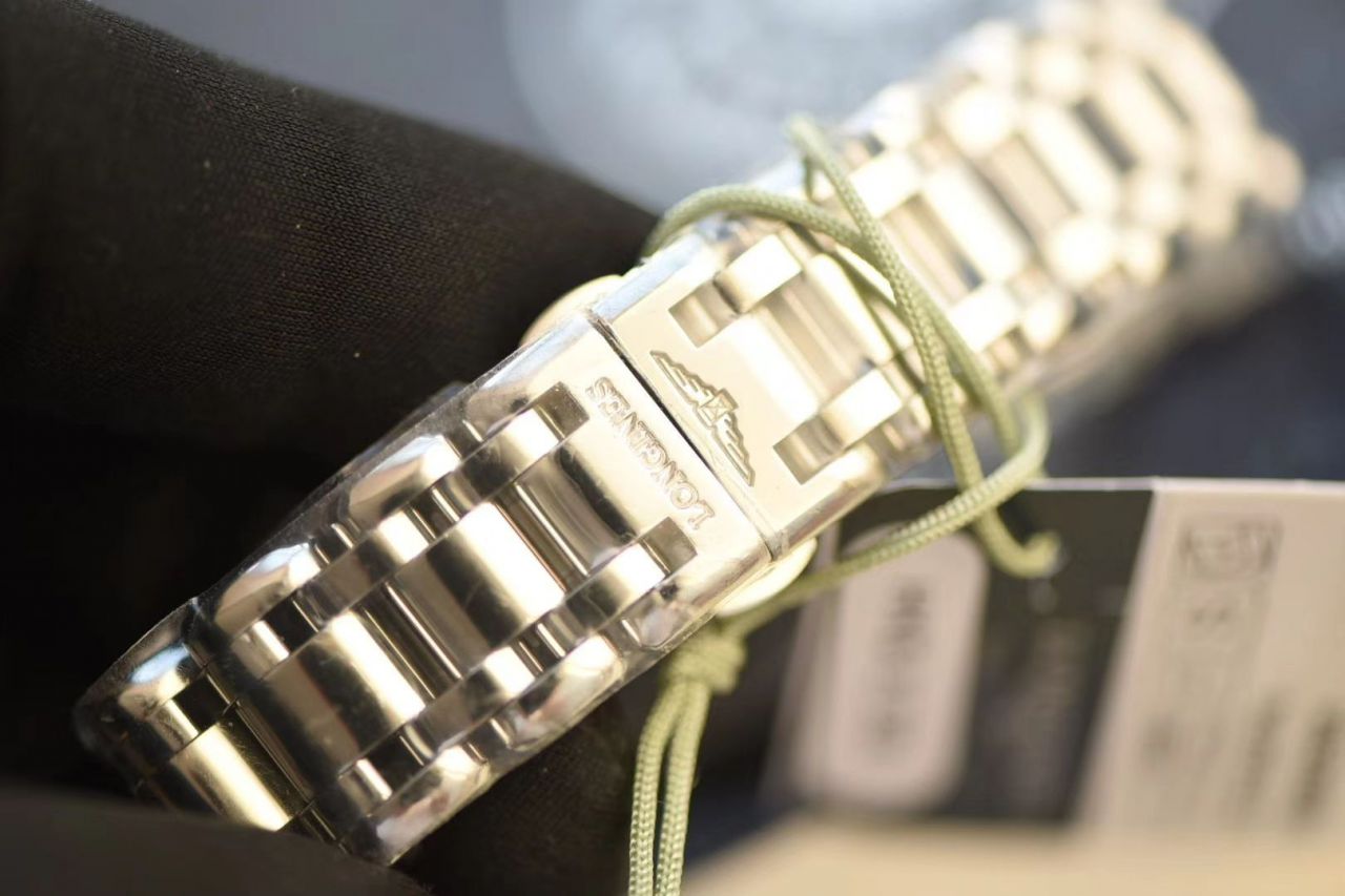 【渠道原单女表】 Longines 优雅 PRIMALUNA心月系列L8.110.4.71.6 wrist watches  / L122