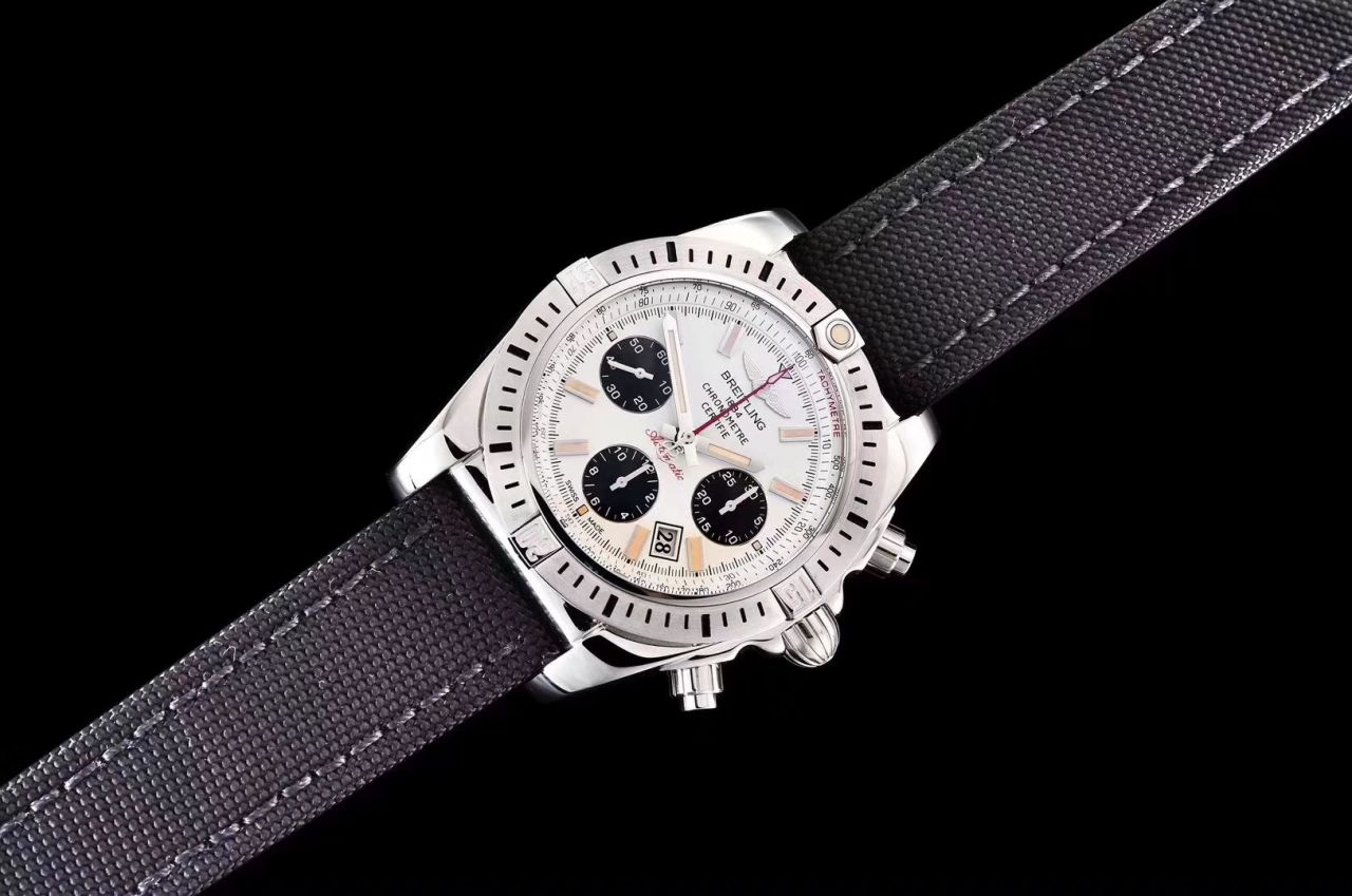 【GF Factory  top  Replica 熊猫眼 Watches 】 Breitling 机械计时 Replica AB01154G.G786.101W.A20D.1，AB01154G.BD13.101W.A20D.1 wrist watches  / BL121