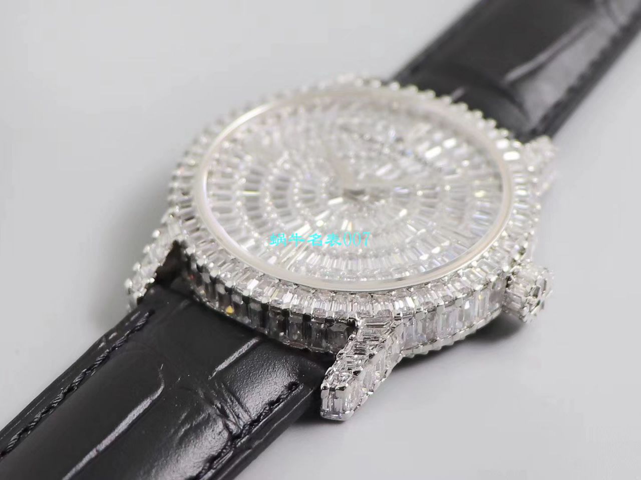 【DM Factory 又一奢华精品镶嵌308颗奢华方钻】Vacheron Constantin  传袭 Replica TRADITIONNELLE系列82760/000G-9852男士 wrist watches  / JS210