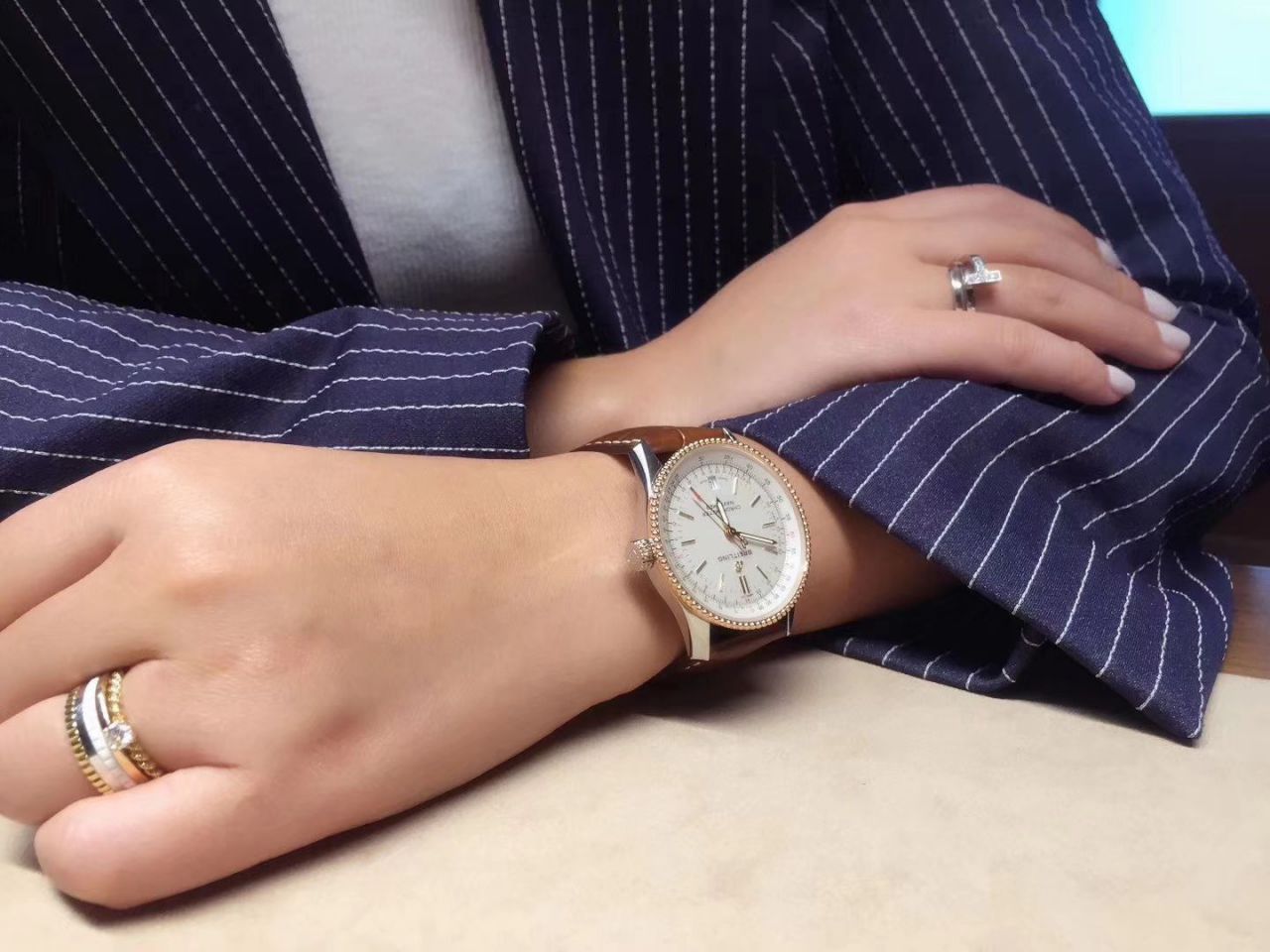 【 Video analysis 】KOR Factory 出品 Replica 表， Breitling 航空计时38mm 中性size Replica  U17325211G1A1男女均可佩戴 / BL128