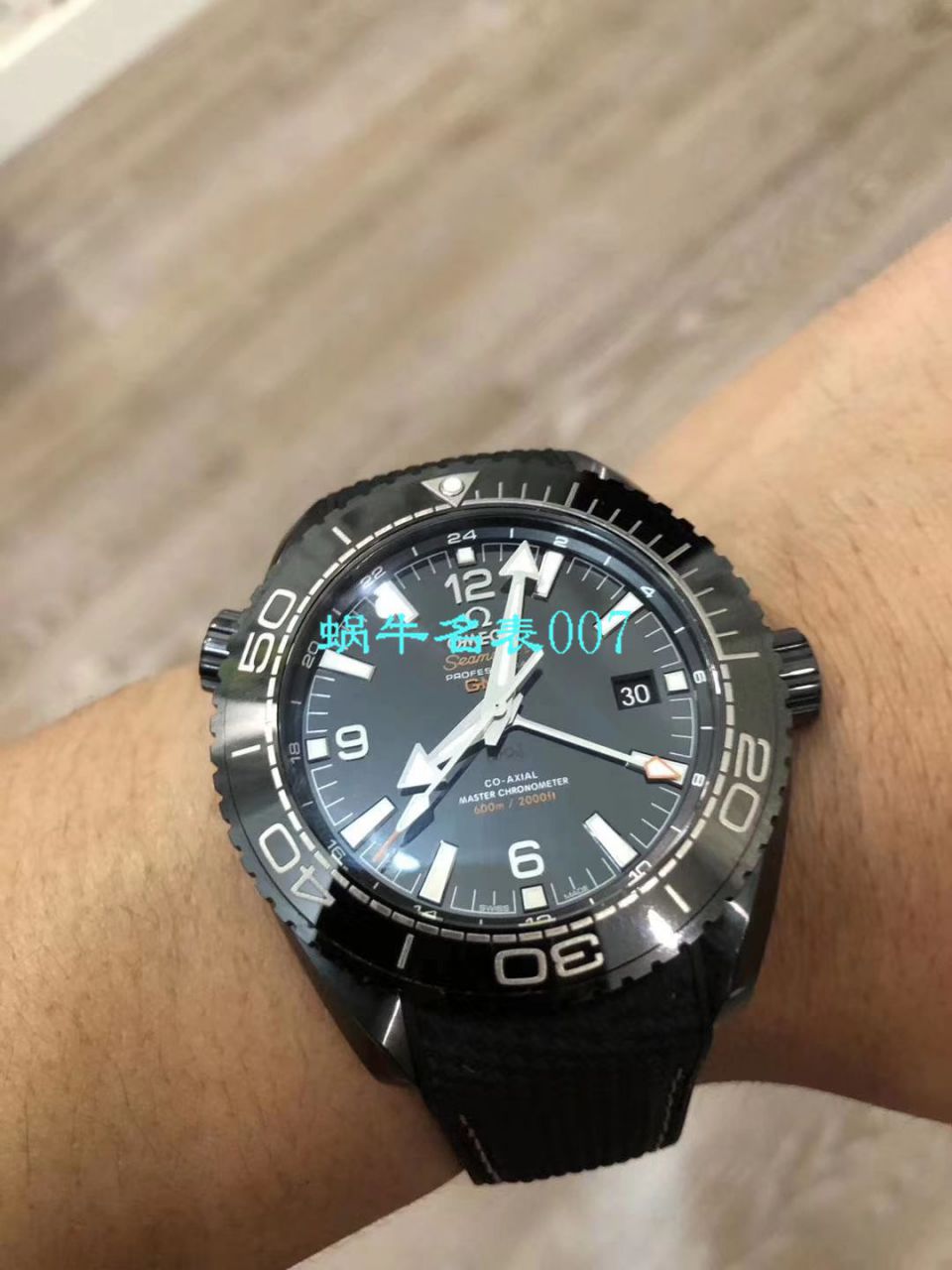 【 Video analysis VS Factory 深海之黑间金之王】OMEGA海洋宇宙600米 Replica Copy  Watches 215.63.46.22.01.001 wrist watches  / M660