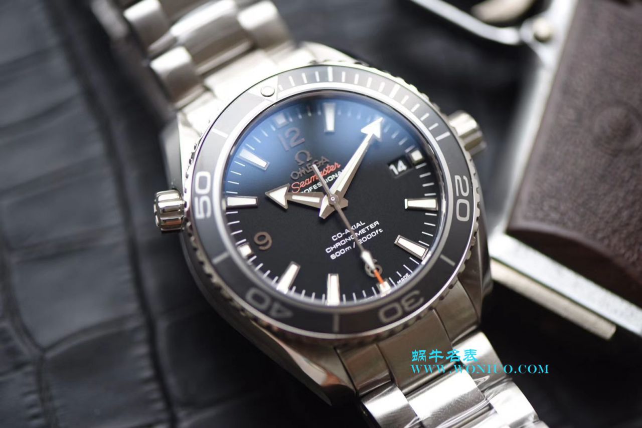  Video analysis VS Factory  High quality  Replica  Copy OMEGA Seamaster 海洋宇宙600米232.30.46.21.01.001 wrist watches  / M335VS