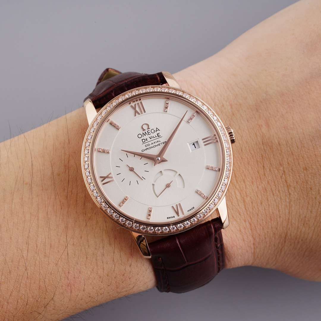 TWOMEGA碟飞 Perfect   Replica Watches 424.53.40.21.04.001 wrist watches  / M321